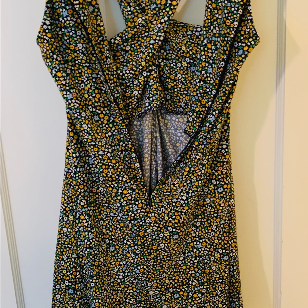 Spring/Summer DRESS - Picture 4 of 10
